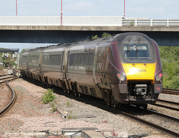 222 015